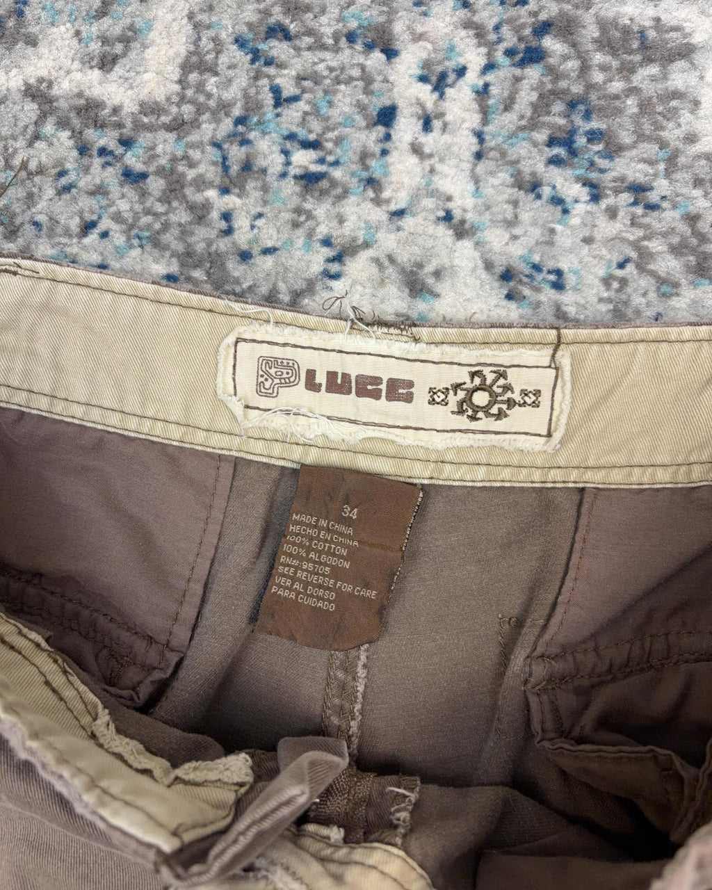 Vintage Y2K Pluggco Embroidered Logo Cargo Shorts Size 35