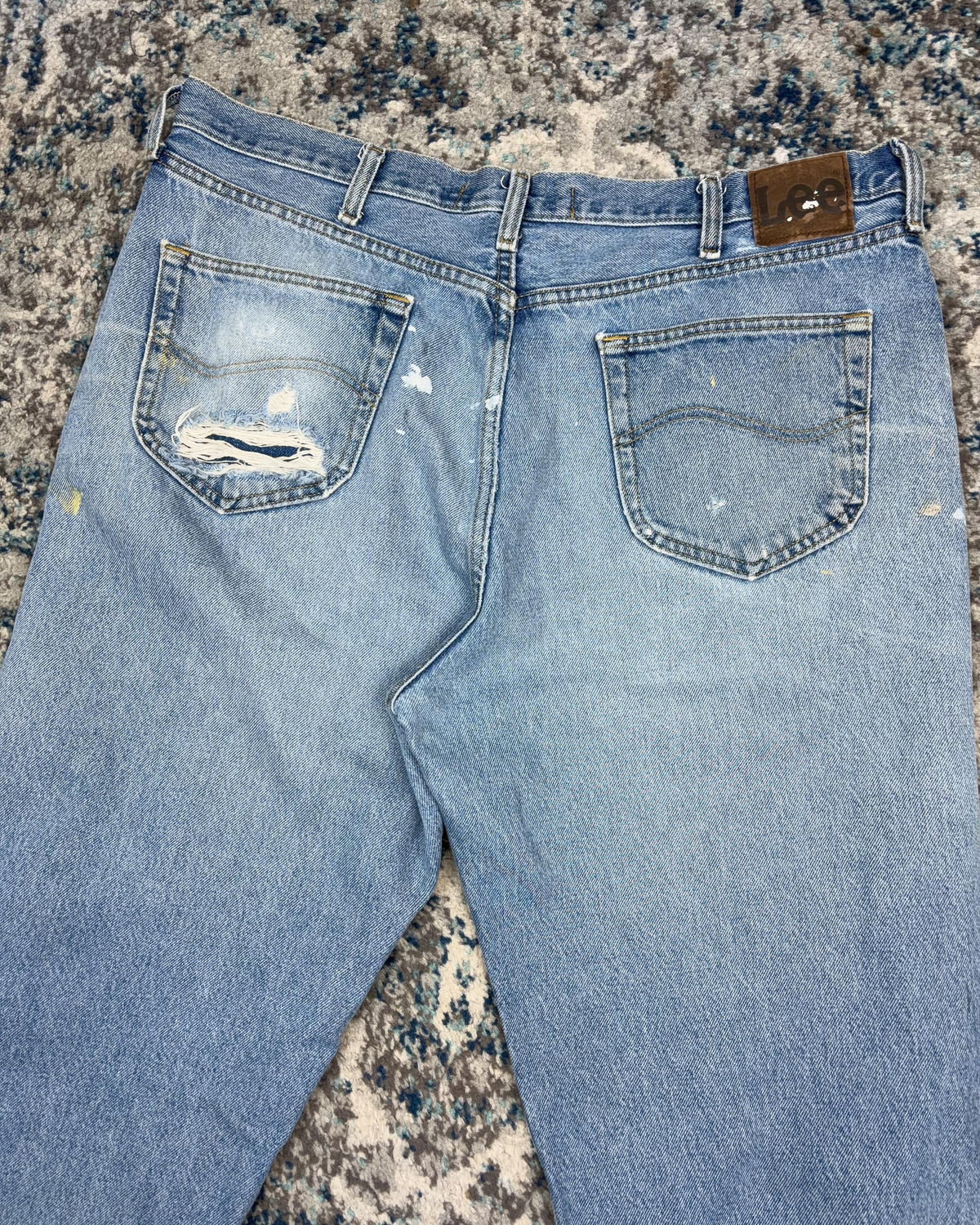 Vintage Lee Relaxed Fit Medium Wash Thrashed Denim Pants Size 39