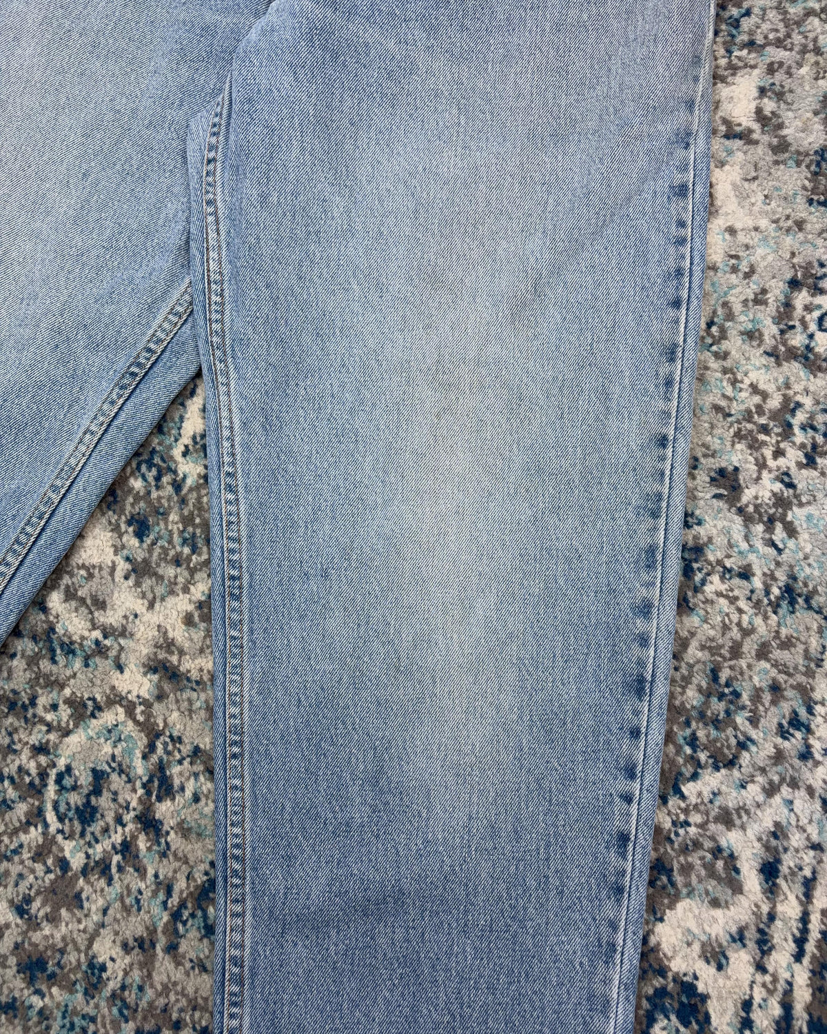 Vintage 90s Levis 560 Red Tab Relaxed Fit Tapered Light Wash Denim Pants Size 32