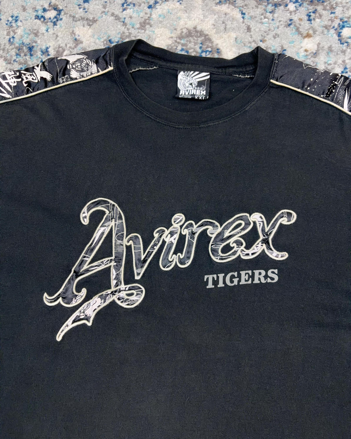Vintage Y2K Avirex Tigers Embroidered Spellout Sleeve Graphic Jersey Size 2XL