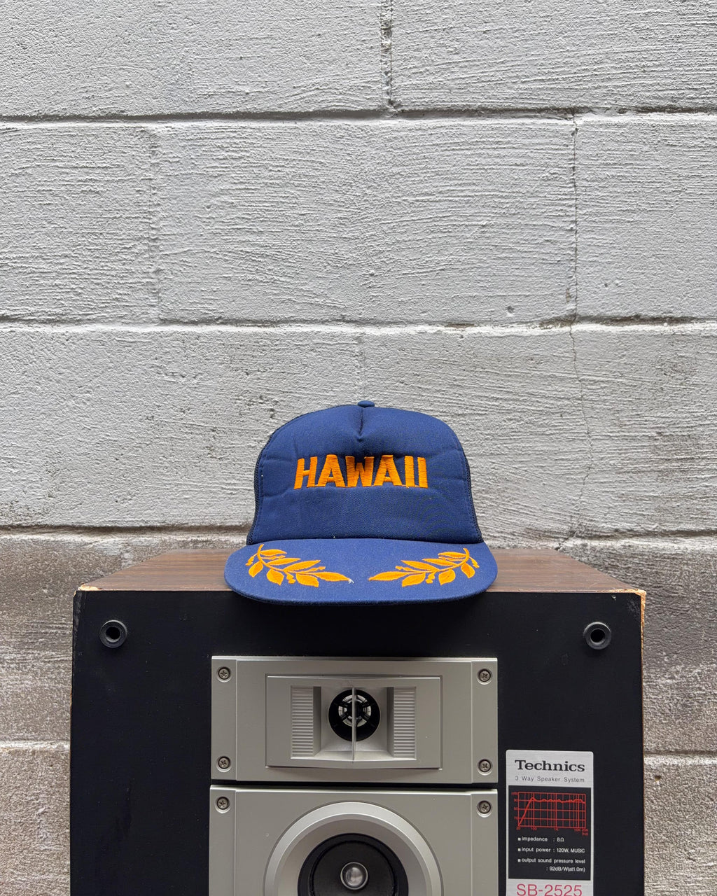 Casquette trucker vintage années 80/90 Hawaii à visière brodée de feuilles dorées, taille unique (OSFA)