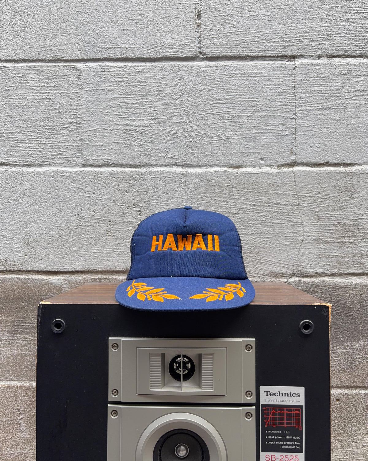 Casquette trucker vintage années 80/90 Hawaii à visière brodée de feuilles dorées, taille unique (OSFA)
