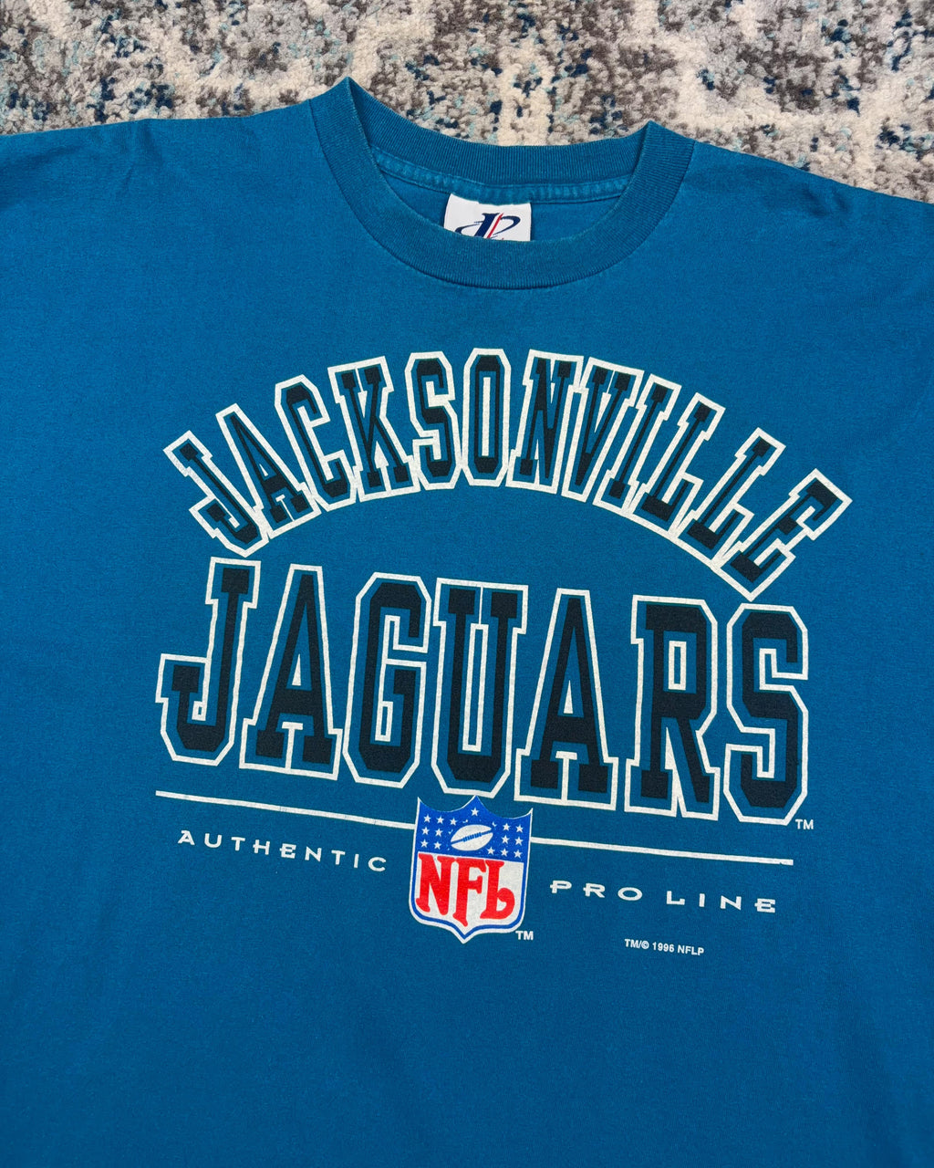 Vintage 1996 Jacksonville Jaguars NFL Arc Spellout Graphic T-Shirt Size XL