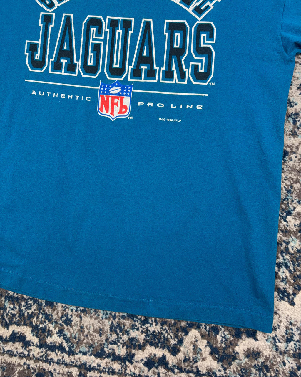 Vintage 1996 Jacksonville Jaguars NFL Arc Spellout Graphic T-Shirt Size XL