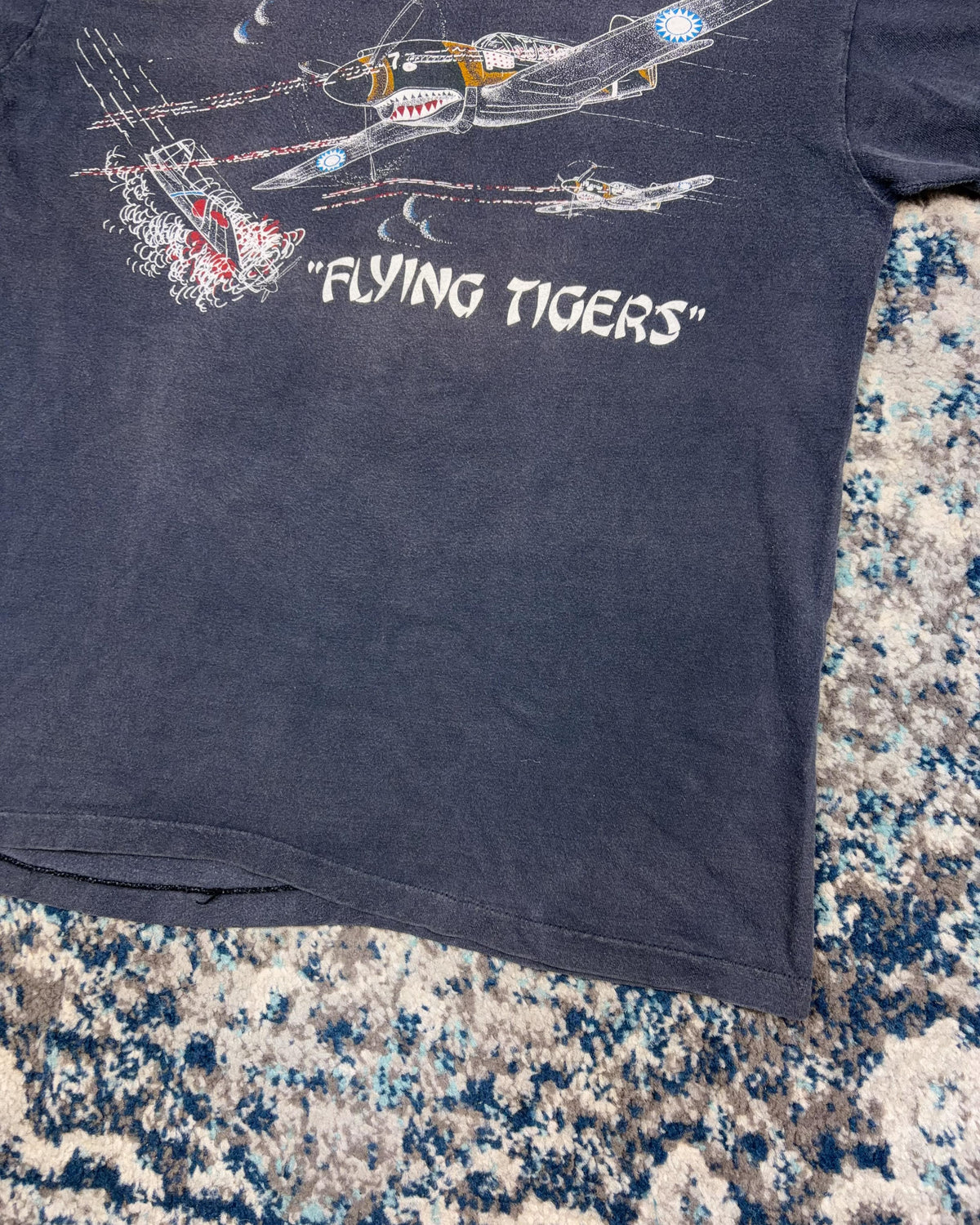 Vintage 80s/90s WWII Flying Tigers Warplane Blood Chit Graphic T-Shirt Size Large
