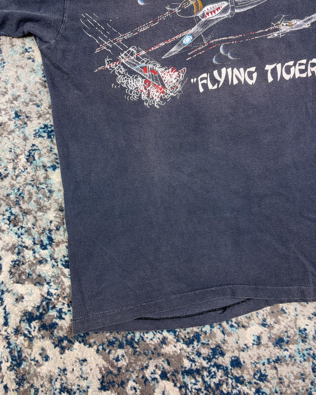 Vintage 80s/90s WWII Flying Tigers Warplane Blood Chit Graphic T-Shirt Size Large