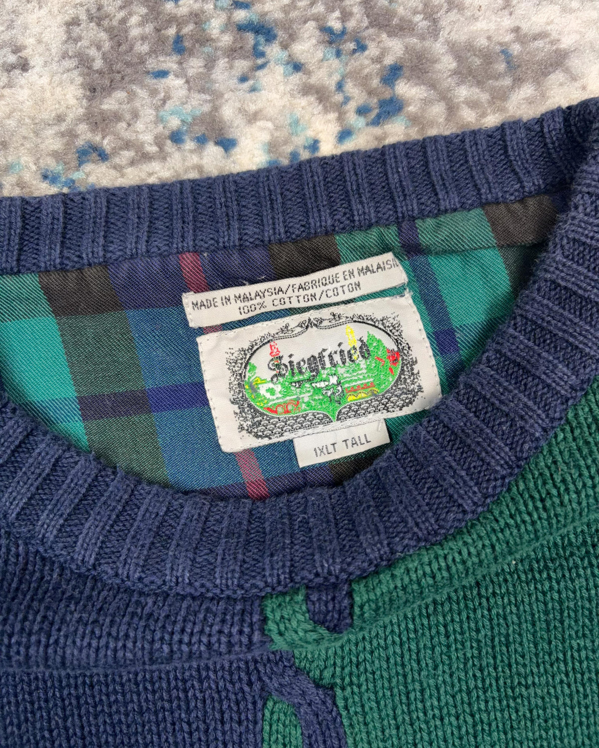 Vintage Siegfried Embroidered Crest Colour Block Striped Pullover Knit Sweater Size XLT