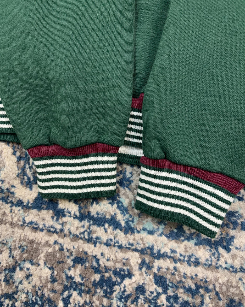Vintage 90s Golf Classic Embroidered Crest Graphic Pullover Crewneck Sweater Size 2XL