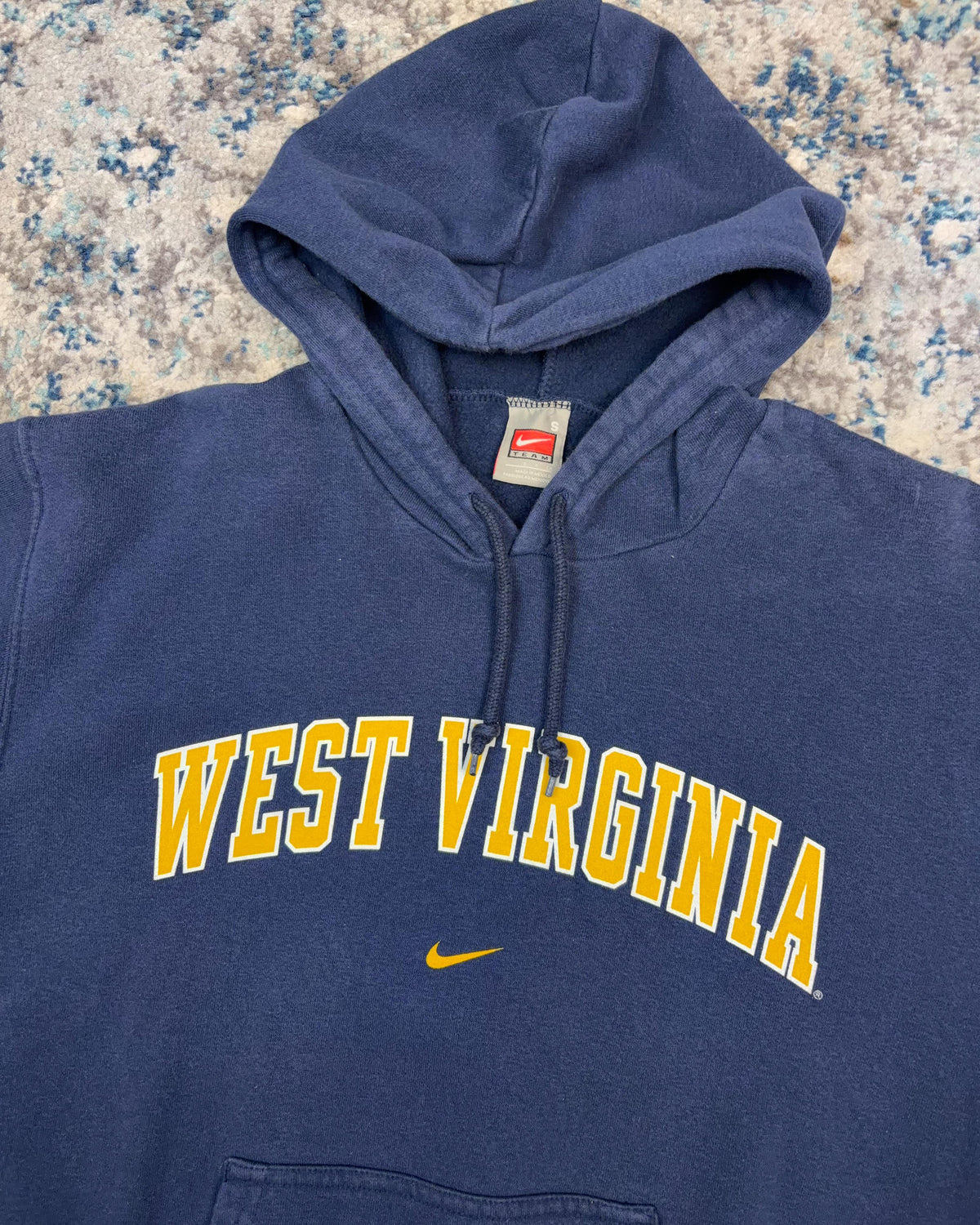 Vintage West Virginia Mountaineers NCAA Nike Middle Swoosh Hooded Sweatshirt Size Small