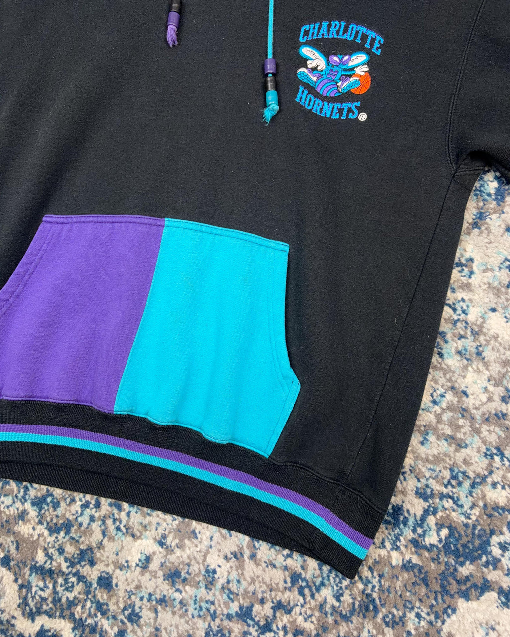 Vintage 90s Charlotte Hornets NBA Embroidered Starter Double Hooded Sweatshirt Size Medium