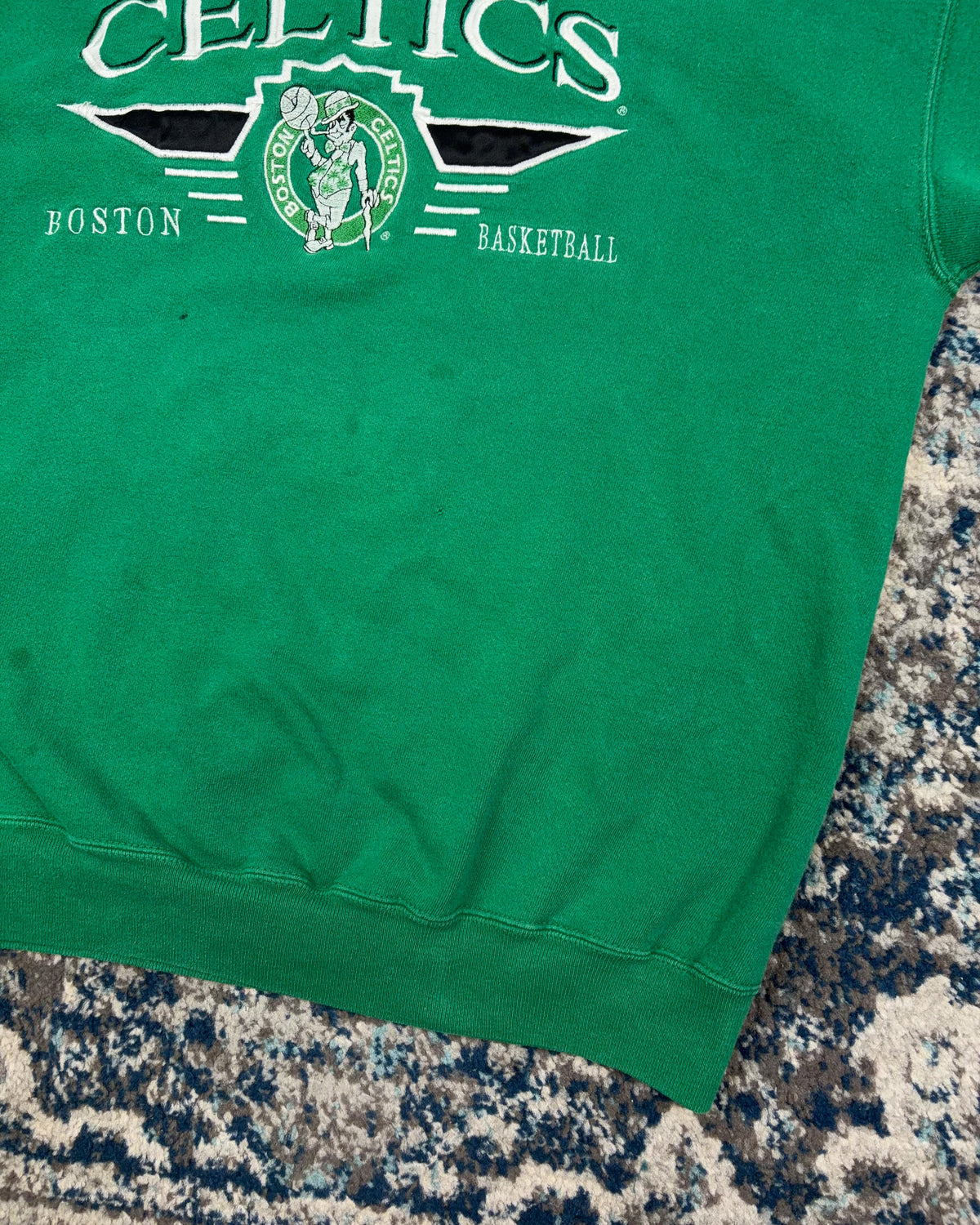 Vintage 90s Boston Celtics NBA Embroidered Logo Spellout Sweatshirt Size Large