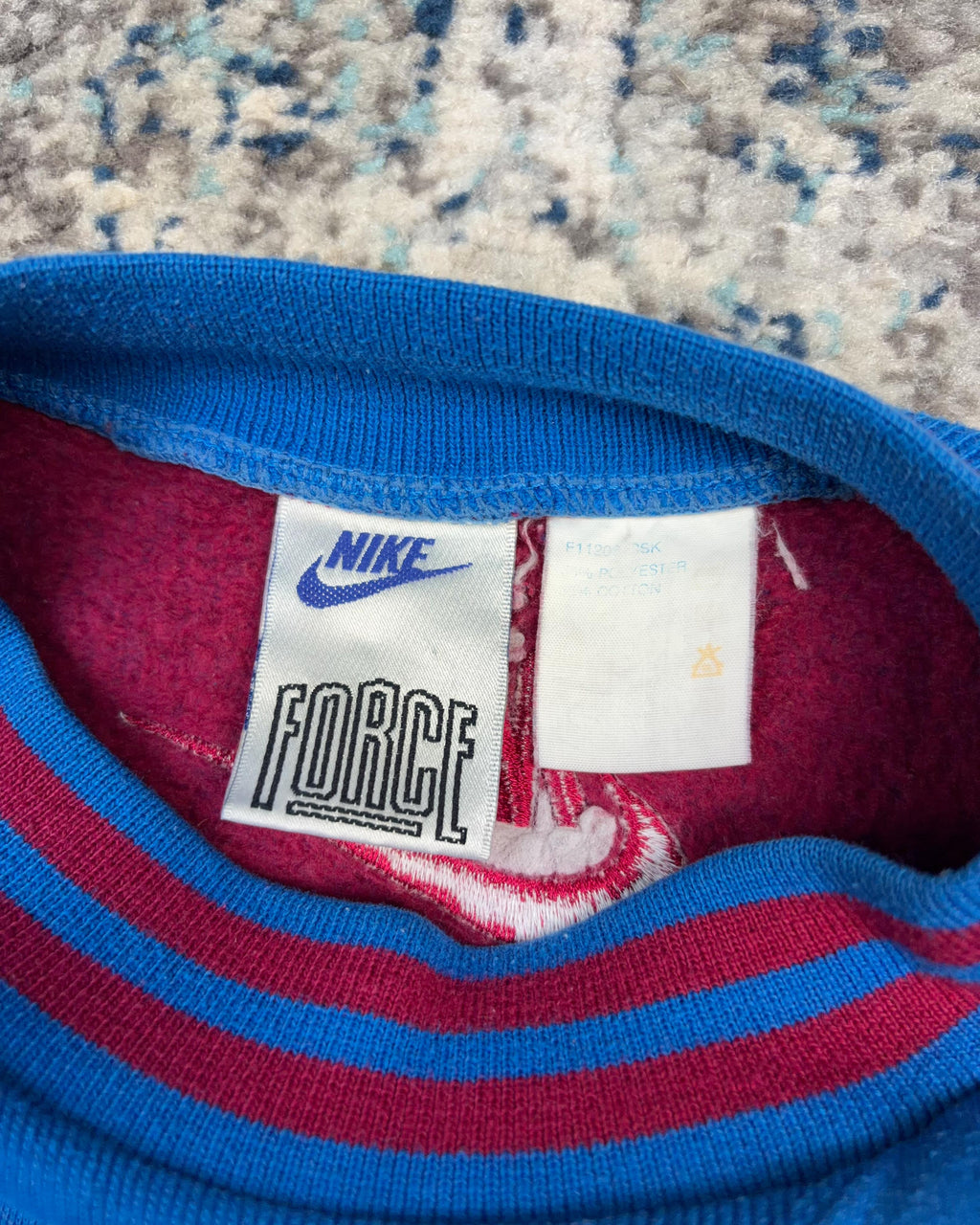Vintage 90s Nike Force Embroidered Spellout Two Tone Crewneck Sweatshirt Size Medium