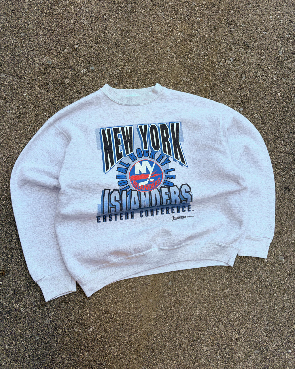 Vintage 1993 New York Islanders NHL Big Graphic Spellout Crewneck Sweatshirt Size Large