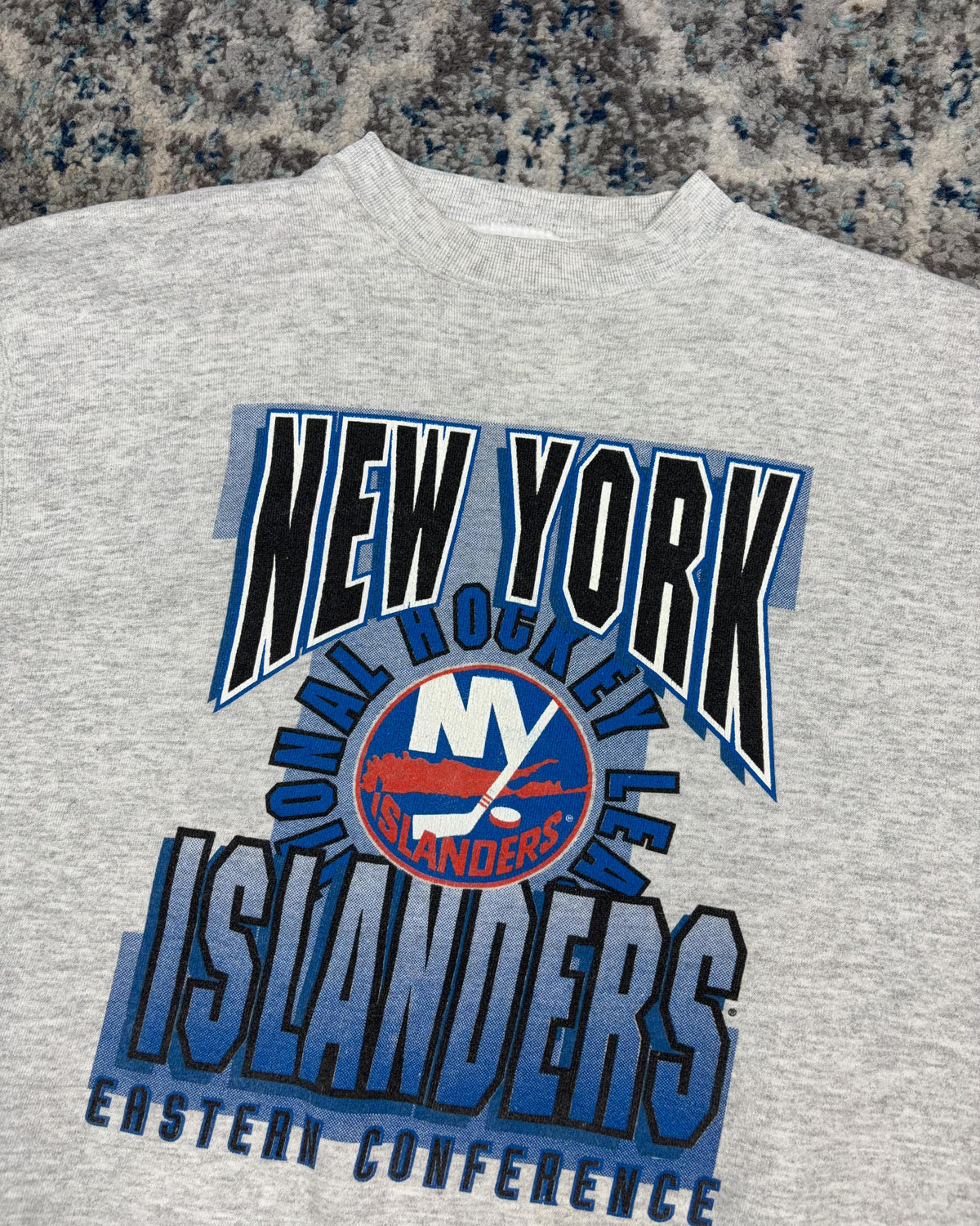 Vintage 1993 New York Islanders NHL Big Graphic Spellout Crewneck Sweatshirt Size Large