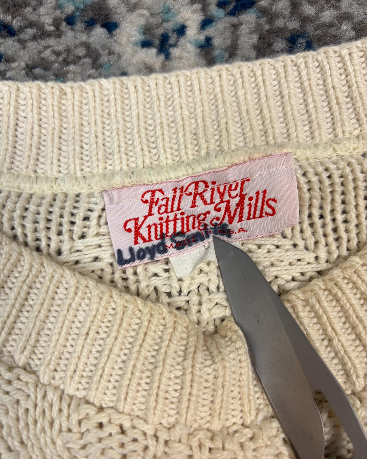 Vintage 80s/90s Fall River Knitting Mills Textured Pattern Pullover Knit Sweater Size Large