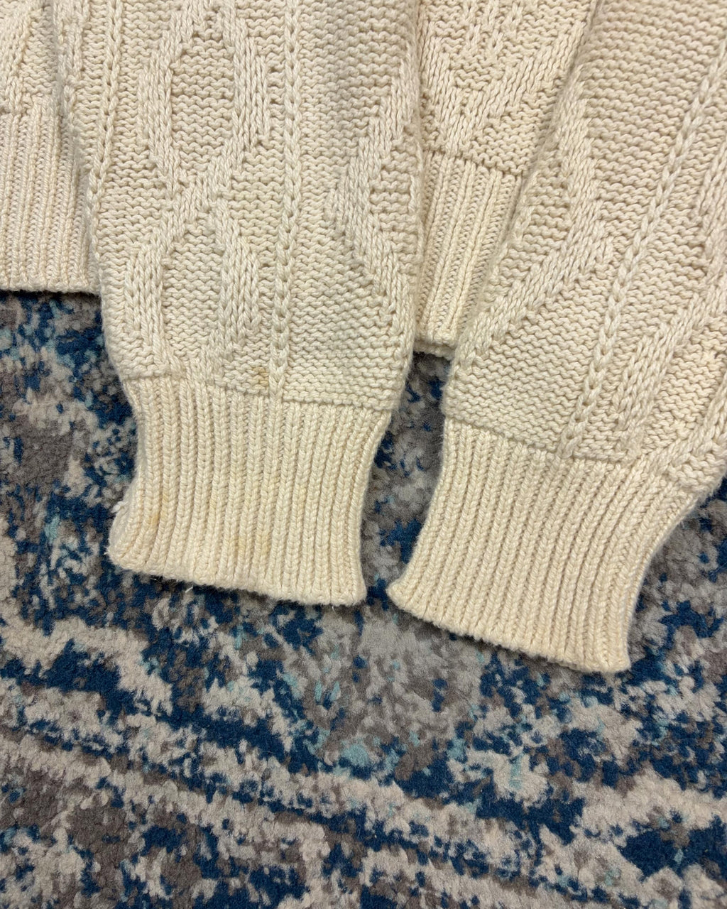 Vintage 80s/90s Fall River Knitting Mills Textured Pattern Pullover Knit Sweater Size Large