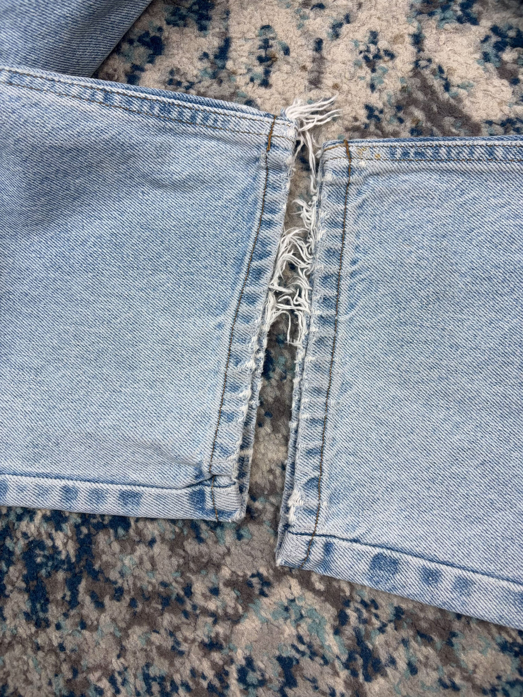 Vintage Carhartt Tapered Fit Light Wash Denim Workwear Pants Size 40