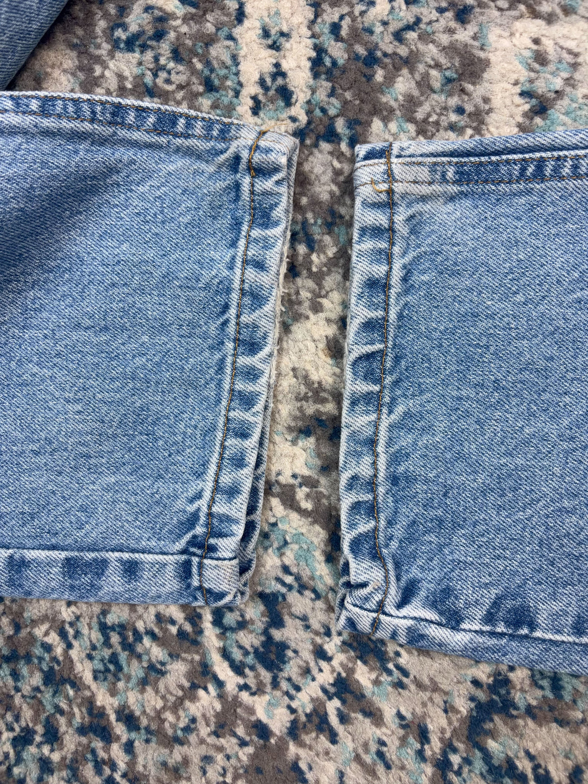 Vintage Carhartt Relaxed Fit Medium Wash Denim Workwear Pants Size 33