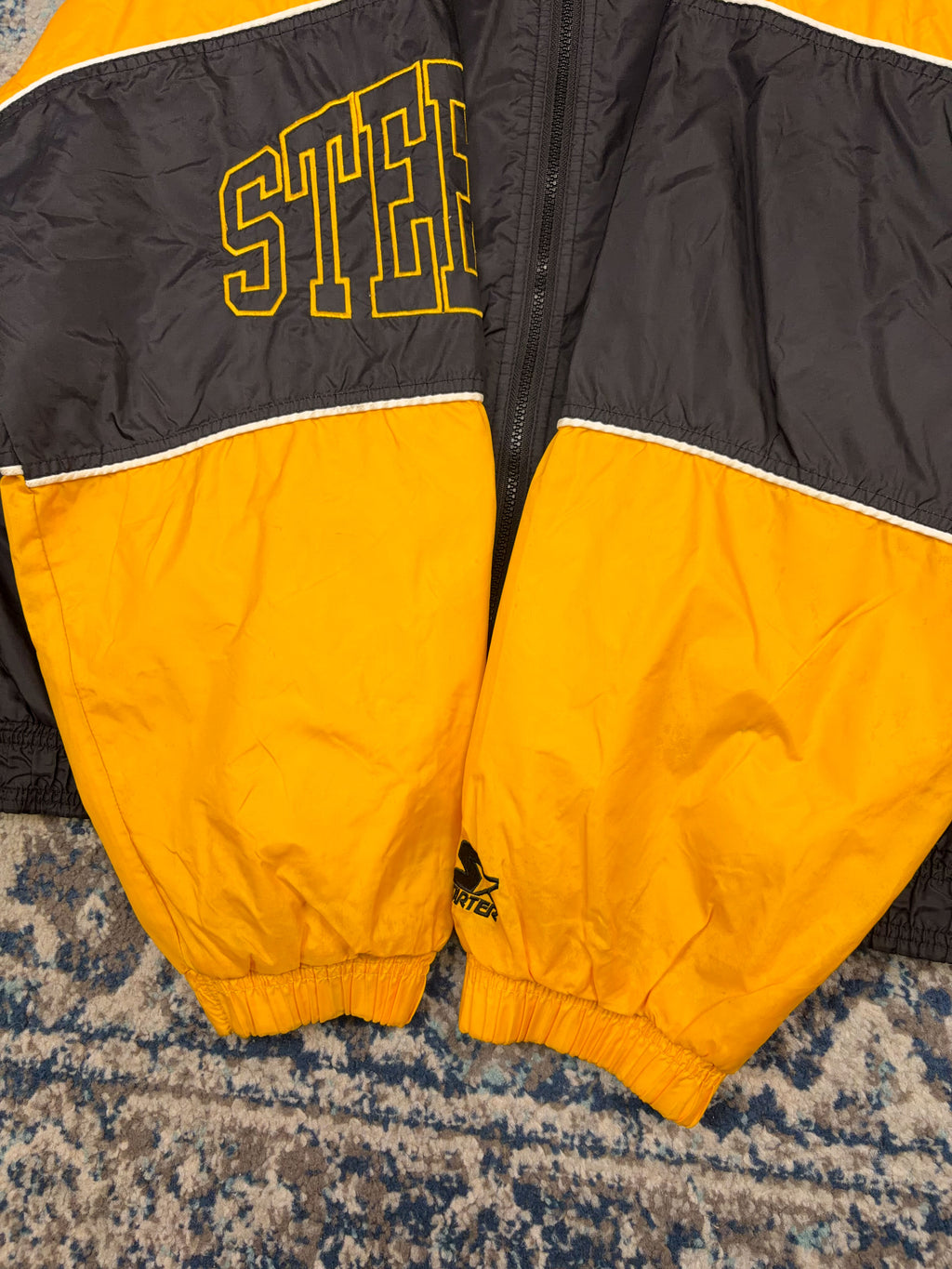 Vintage 90s Pittsburgh Steelers NFL Starter Embroidered Sleeve Spellout Windbreaker Jacket Size XL