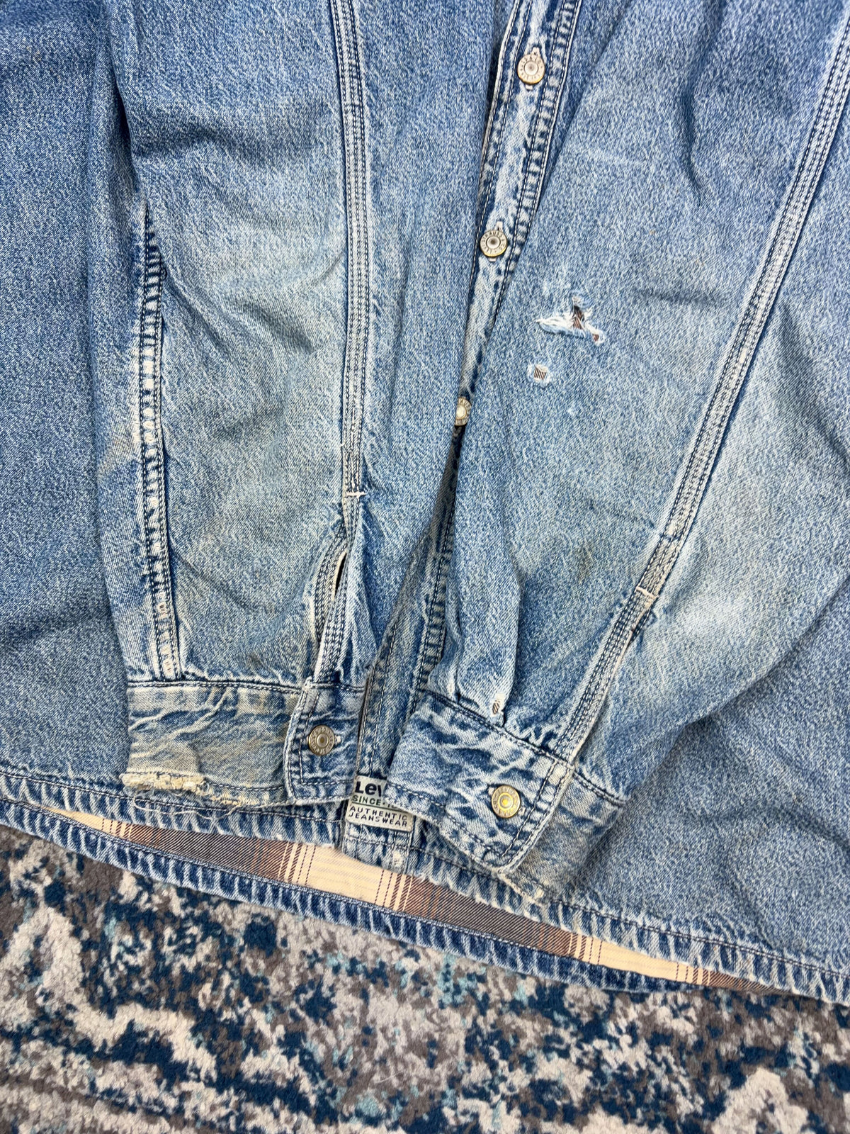 Vintage 90s Levis Blanket Lined Medium Wash Denim Long Sleeve Button Up Shirt Size XL