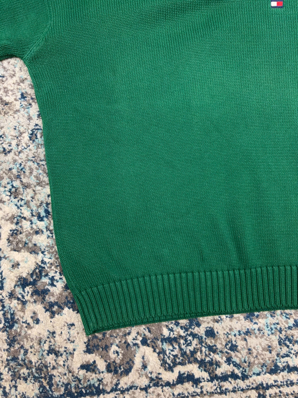 Vintage Tommy Hilfiger Embroidered Logo Pullover Knit Sweater Size Large