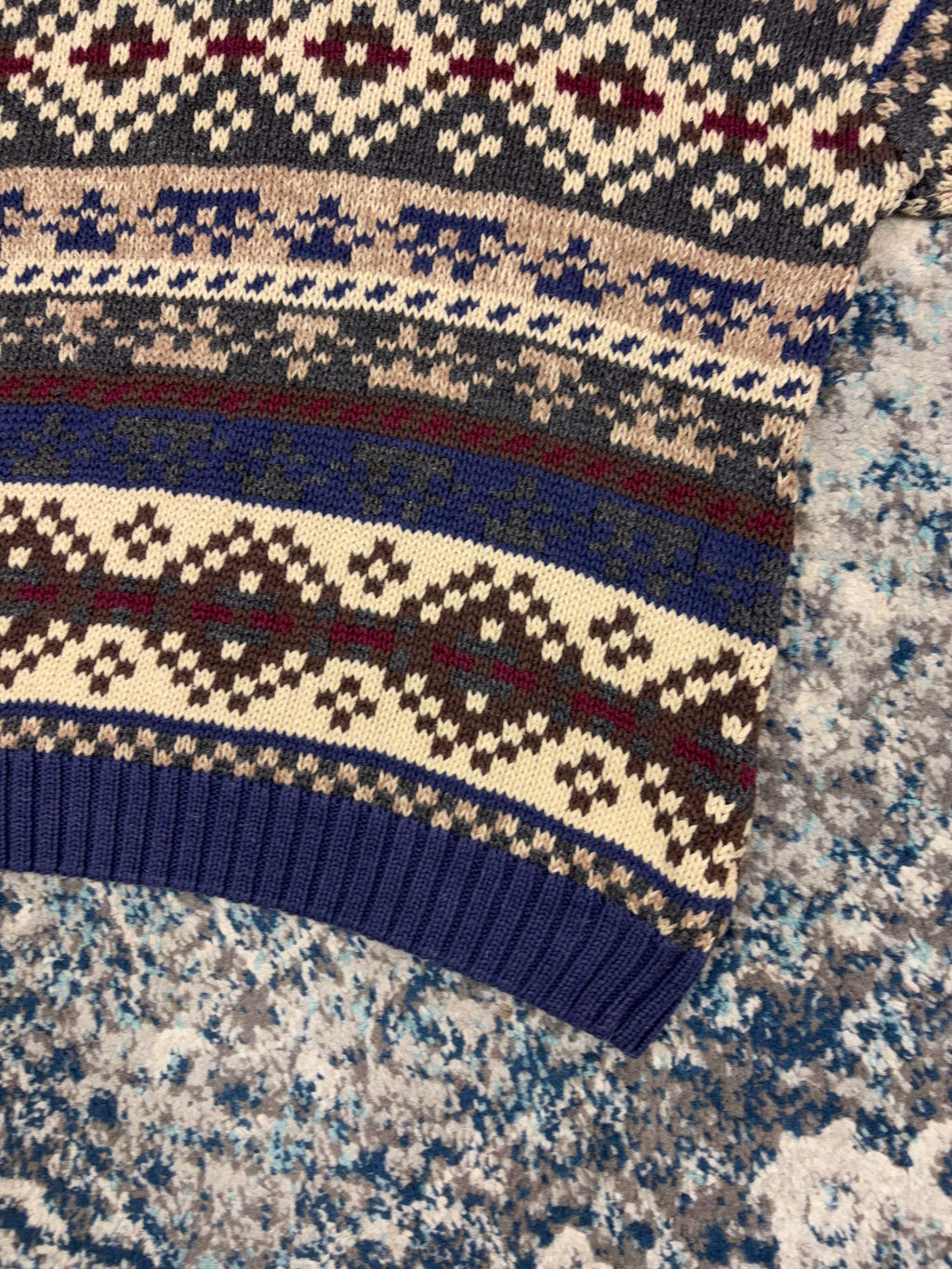 Vintage American Eagle Outfitters Geometric Jacquard Patter Knit Sweater Size Medium
