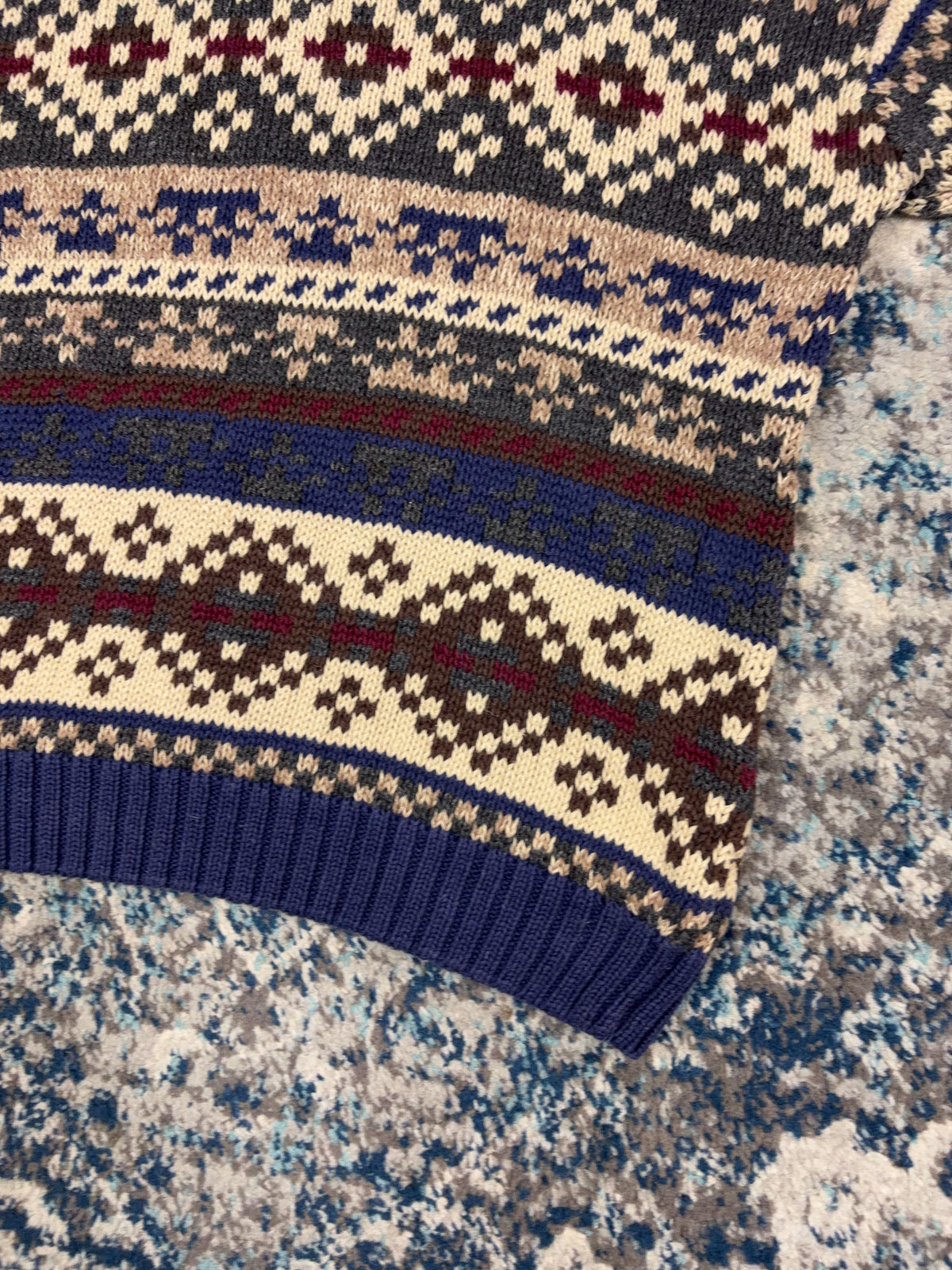 Vintage American Eagle Outfitters Geometric Jacquard Patter Knit Sweater Size Medium