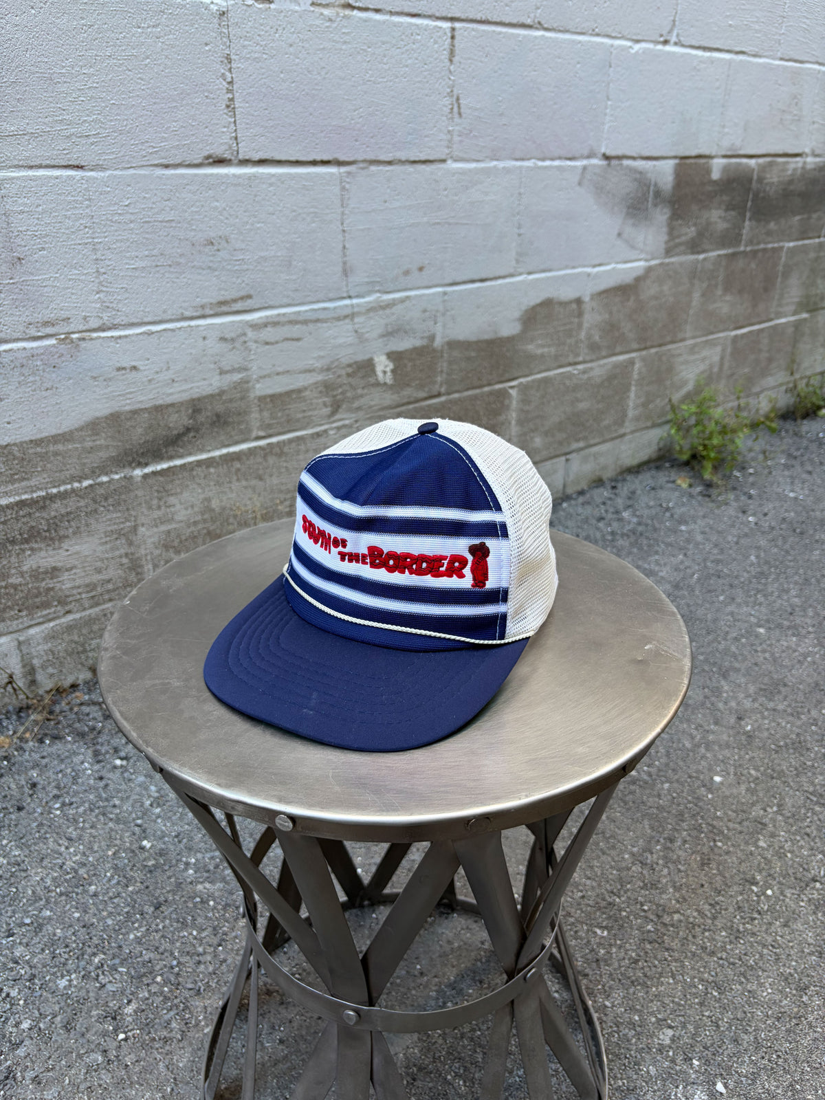 Vintage 80s/90s South Of The Border Striped Spellout Trucker Snapback Hat OSFA