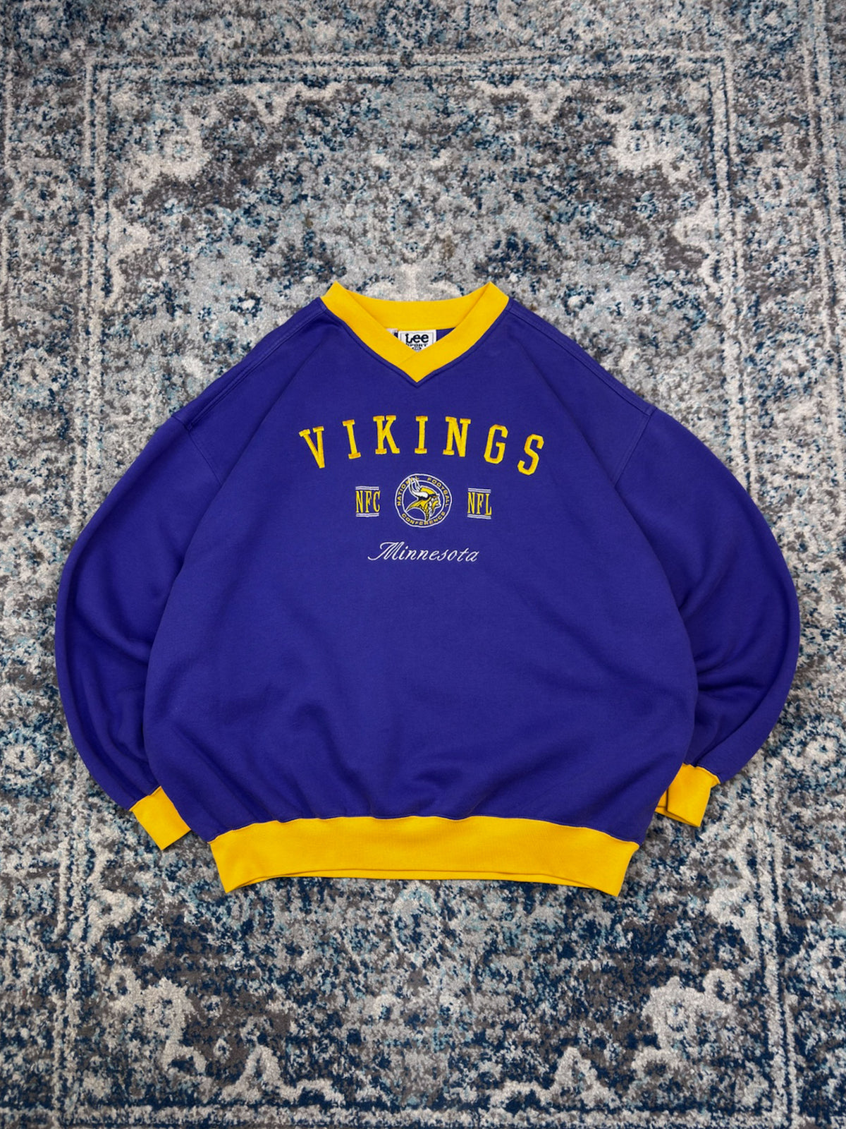 Vintage Minnesota Vikings NFL Embroidered Logo Spellout Crewneck Sweatshirt Size 2XL