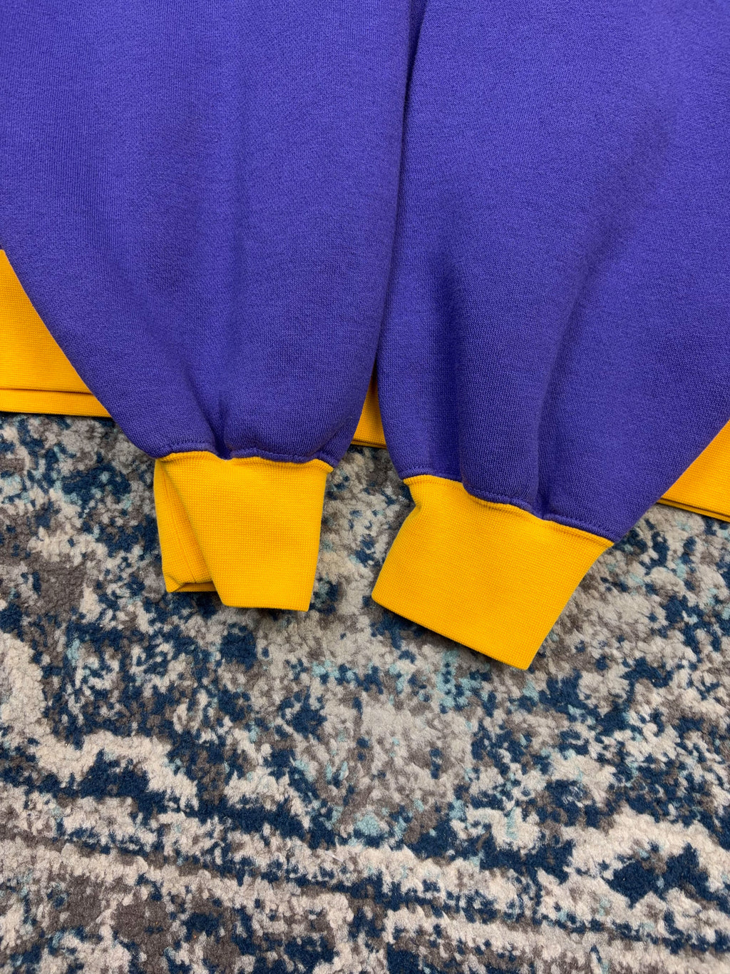 Vintage Minnesota Vikings NFL Embroidered Logo Spellout Crewneck Sweatshirt Size 2XL