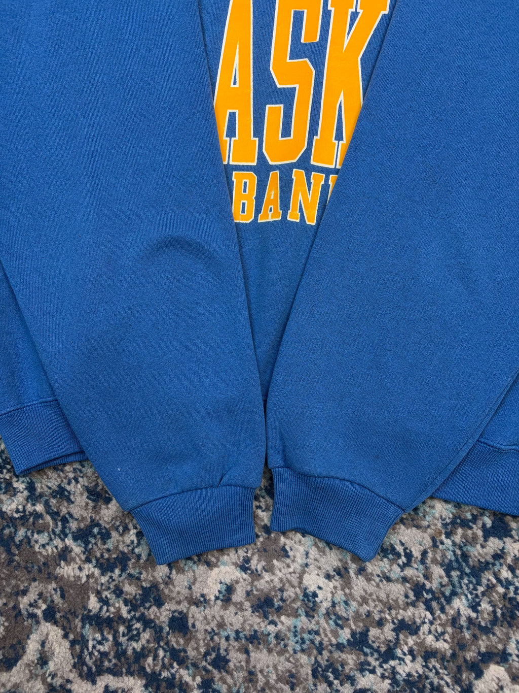Vintage 90s University Of Alaska Fairbanks NCAA Graphic Spellout Sweatshirt Size Medium