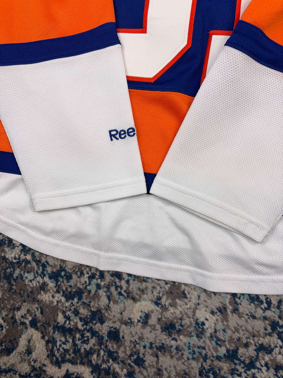 Vintage John Tavares #81 New York Islanders NHL Reebok Hockey Jersey Size Small