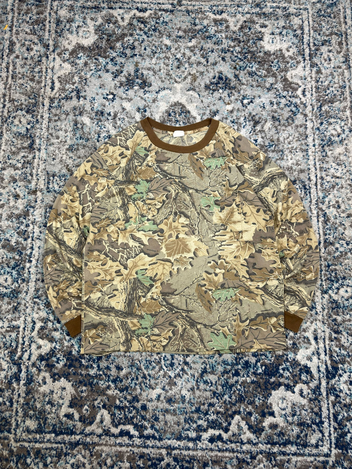 Vintage 90s Advantage Timber Camo Single Pocket Long Sleeve Hunting T-Shirt Size XL