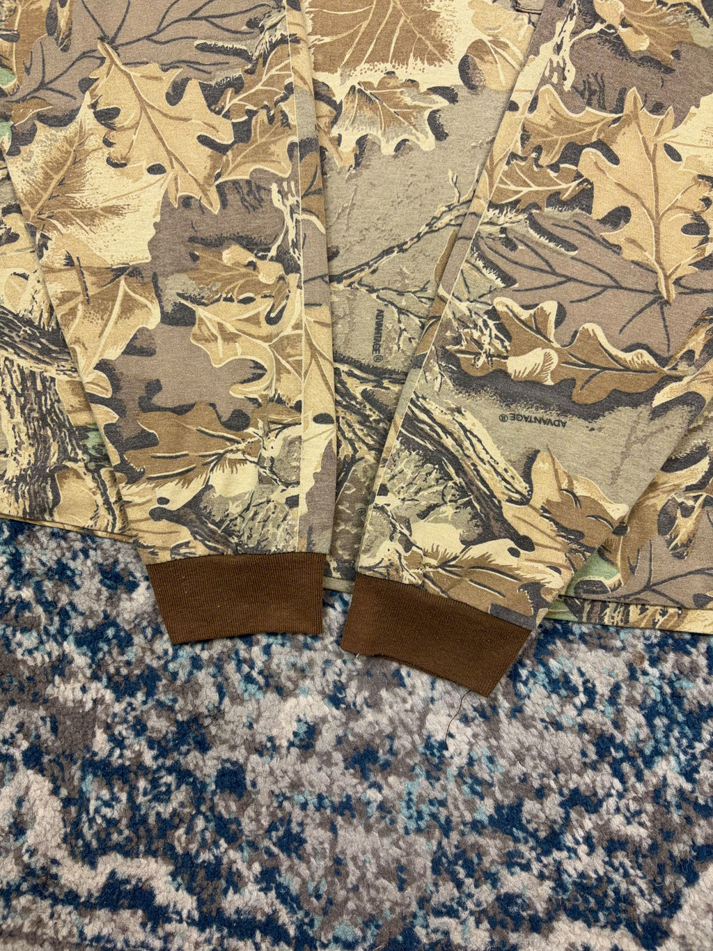 Vintage 90s Advantage Timber Camo Single Pocket Long Sleeve Hunting T-Shirt Size XL