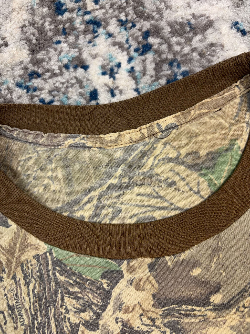 Vintage Advantage Timber Camo Single Pocket Long Sleeve Hunting T-Shirt Size Large
