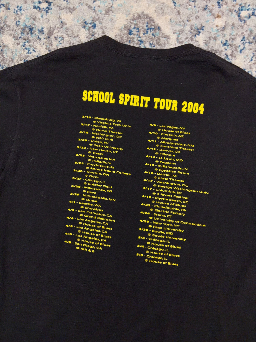 Vintage 2004 Kanye West School Spirit Tour Rap Music Graphic T-Shirt Size Large