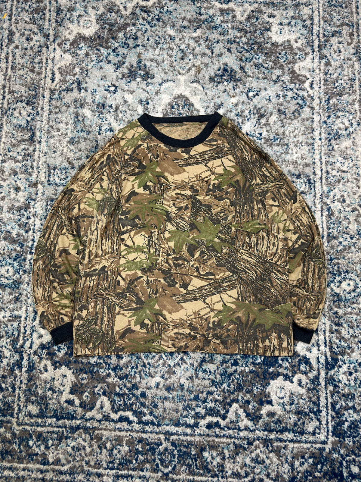 Vintage Realtree Timber Camo Single Pocket Long Sleeve Hunting T-Shirt Size XL