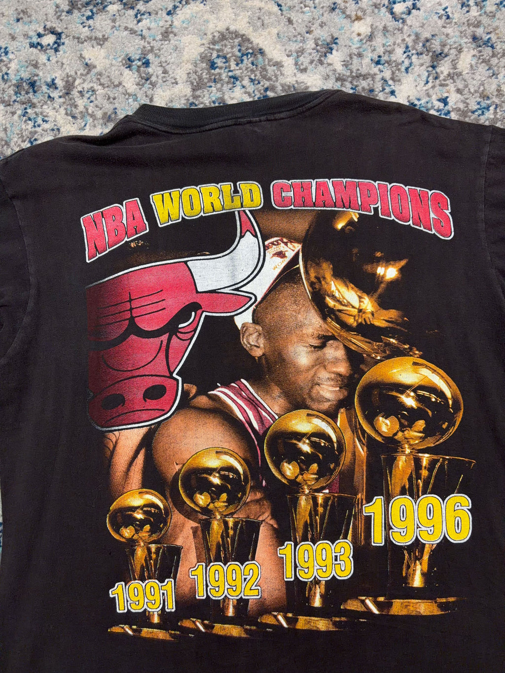 Vintage 1996 Chicago Bulls NBA Championship Ring Bootleg Graphic T-Shirt Size XL