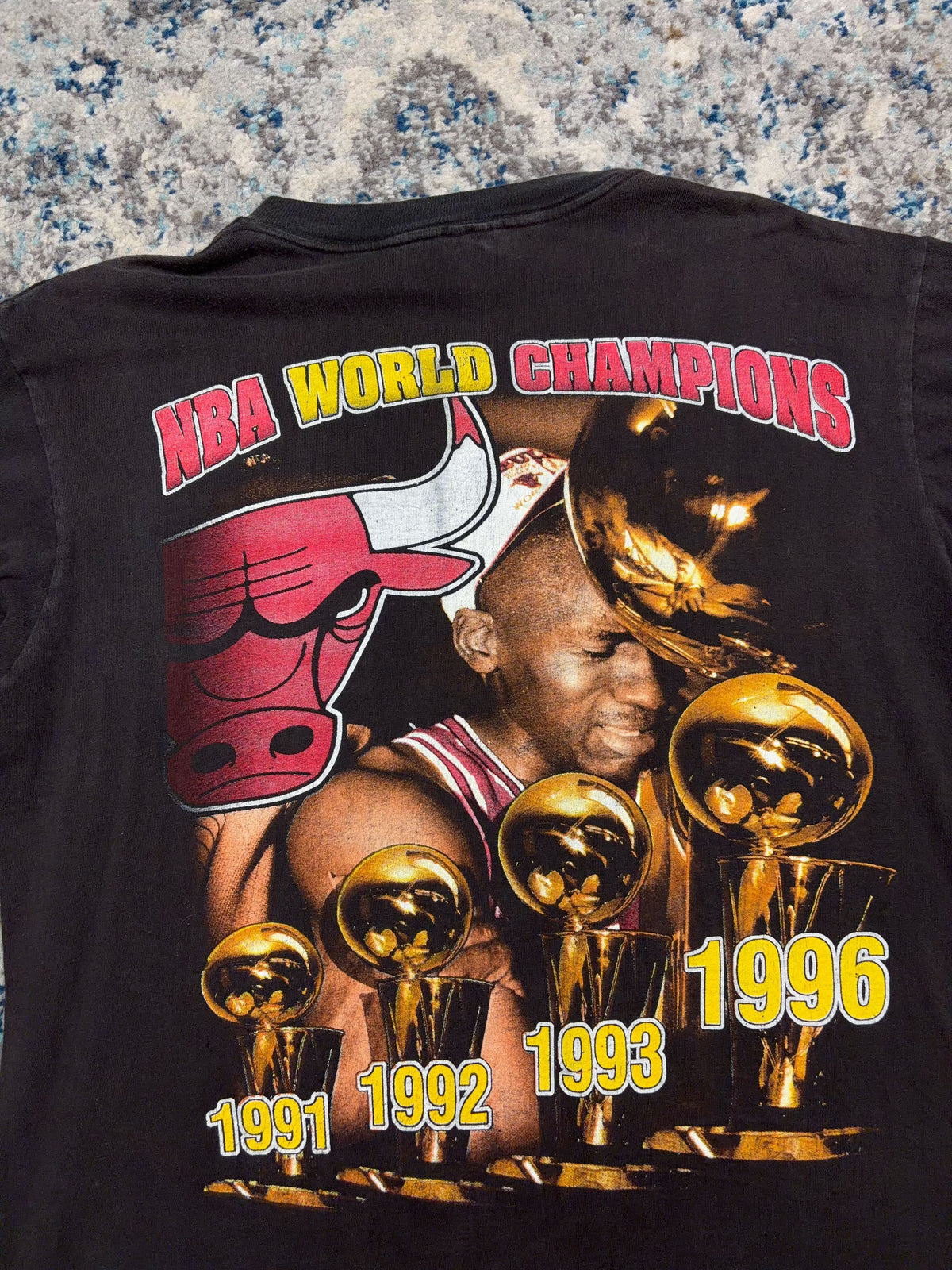 Vintage 1996 Chicago Bulls NBA Championship Ring Bootleg Graphic T-Shirt Size XL