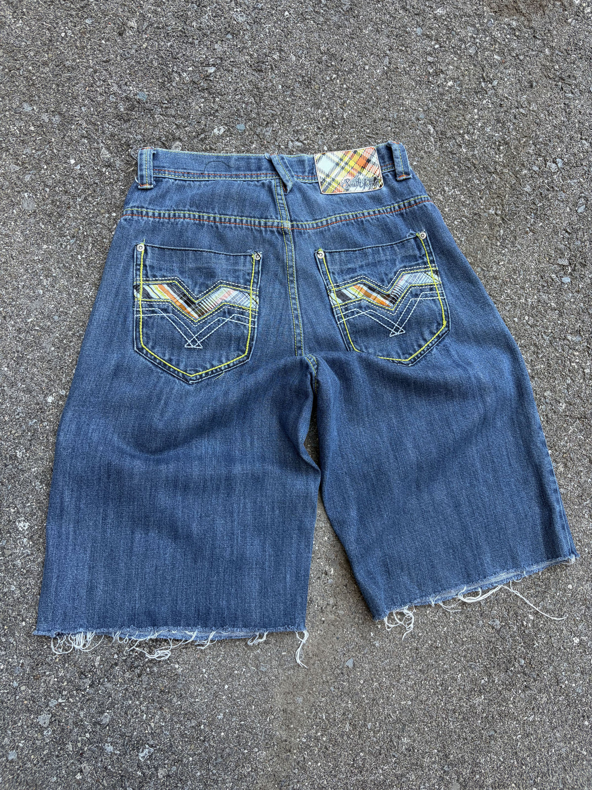 Vintage Y2K Southpole Contrast Stitched Embroidered Pocket  Shorts Size 30