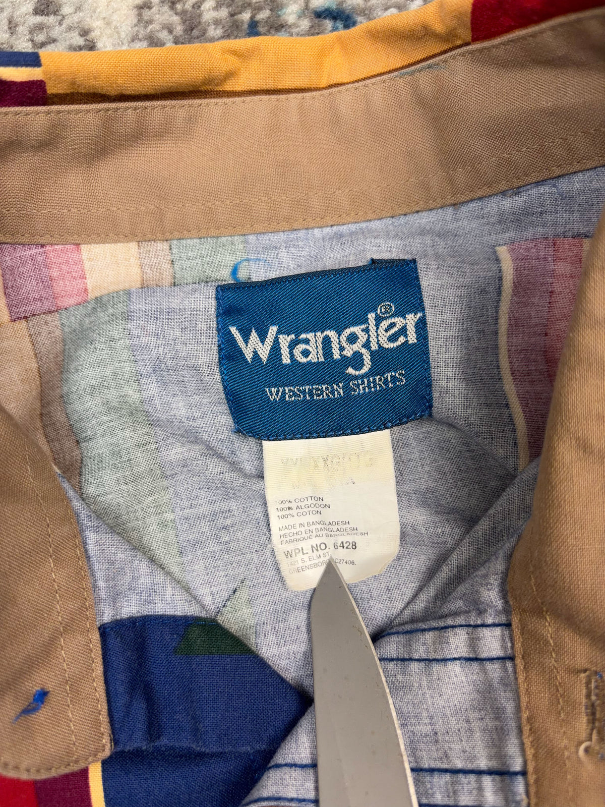 Vintage 90s Wrangler Blue Pearl Snap Aztec Stripe Reworked Cropped Button Up Shirt Size 2XL