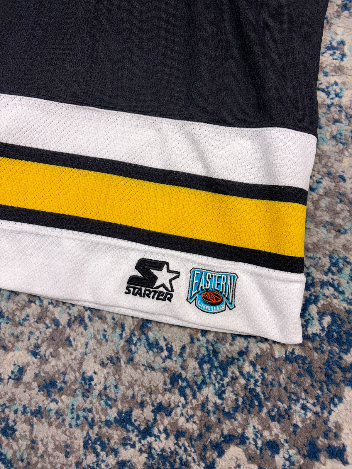 Vintage 90s Boston Bruins NHL Starter Stitched Logo Jersey Size YOUTH L/XL