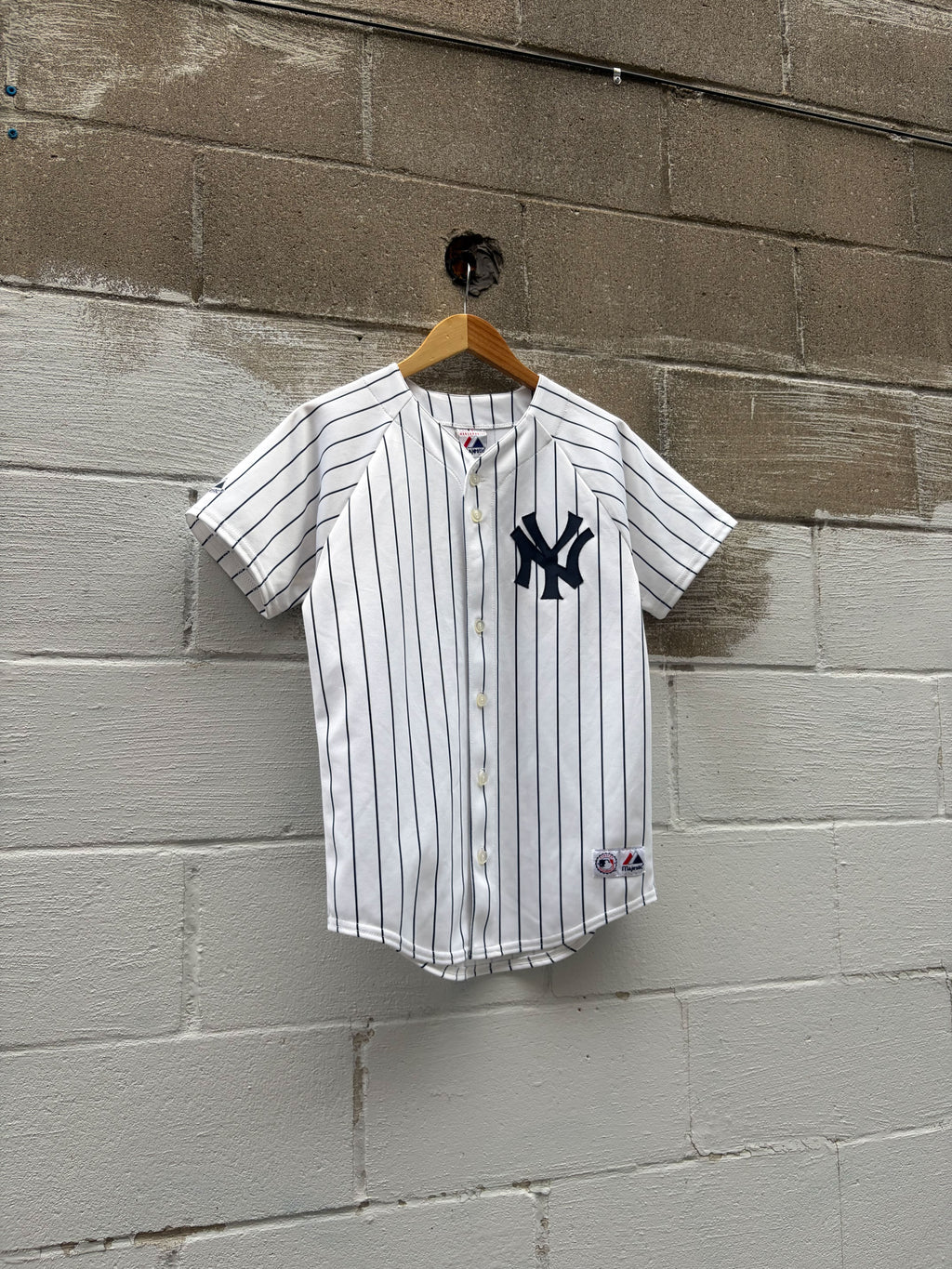 Vintage Derek Jeter #2 New York Yankees MLB Pinstripe Baseball Jersey Size YOUTH L