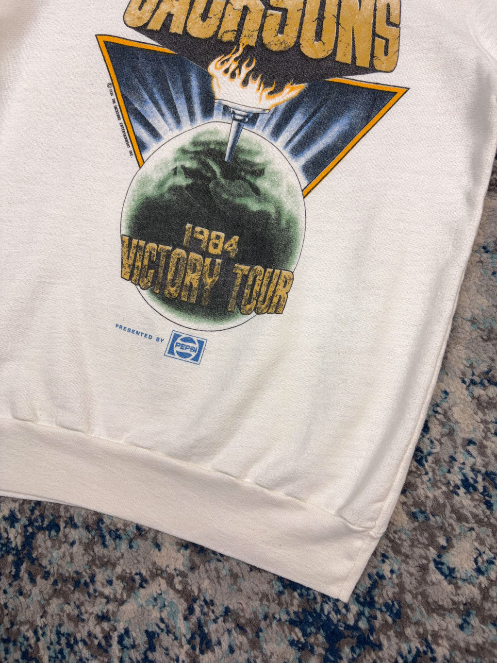 Vintage 1984 Jacksons Victory Tour Pop Music Portrait Graphic Spellout Sweatshirt Size Small