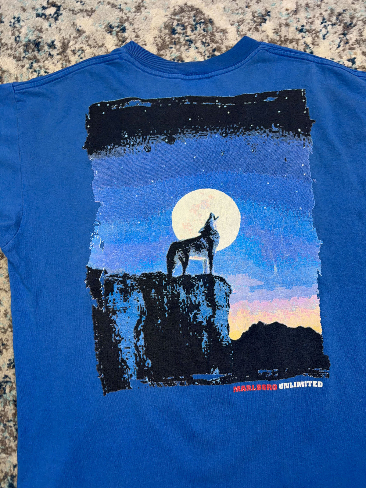 Vintage 90s Marlboro Unlimited Howl At The Moon Pocket Graphic T-Shirt Size XL