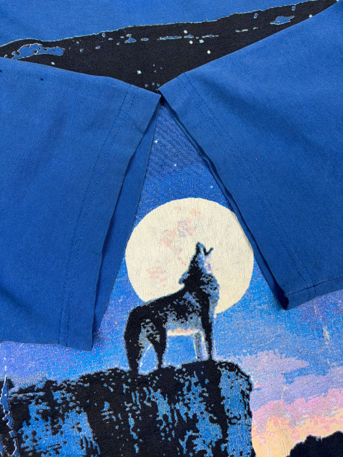 Vintage 90s Marlboro Unlimited Howl At The Moon Pocket Graphic T-Shirt Size XL