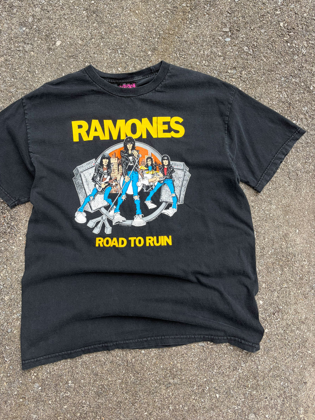 Vintage Ramones Road To Run Punk Music Cartoon Band Graphic T-Shirt Size Large
