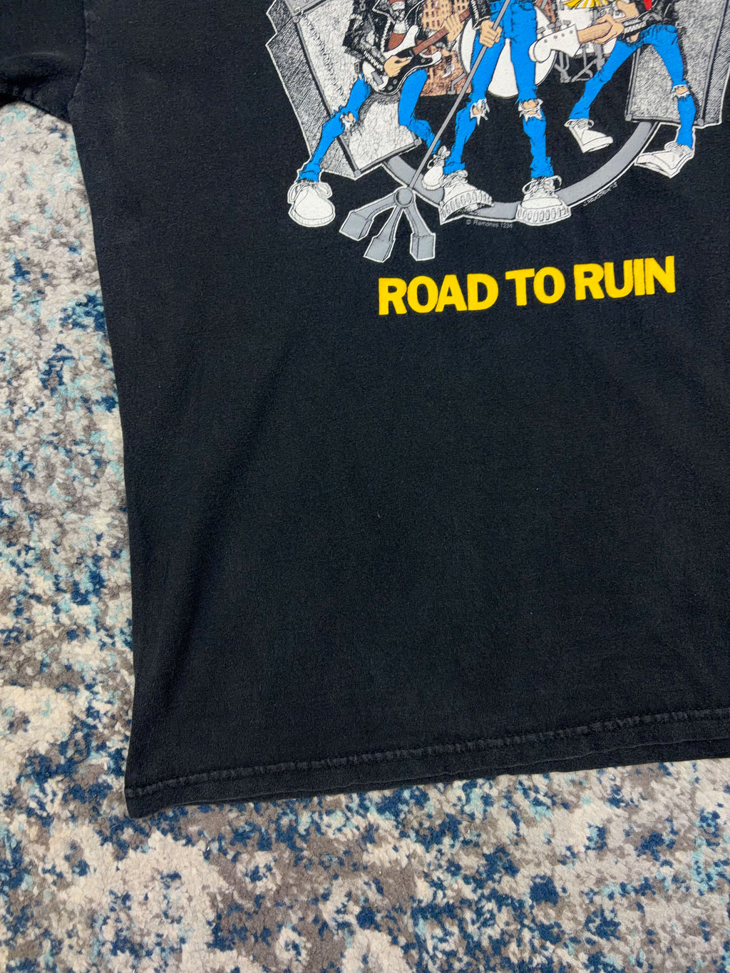 Vintage Ramones Road To Run Punk Music Cartoon Band Graphic T-Shirt Size Large