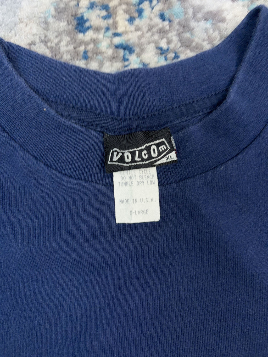 Vintage Y2K Volcom Skateboarding Logo Graphic Spellout Long Sleeve T-Shirt Size XL