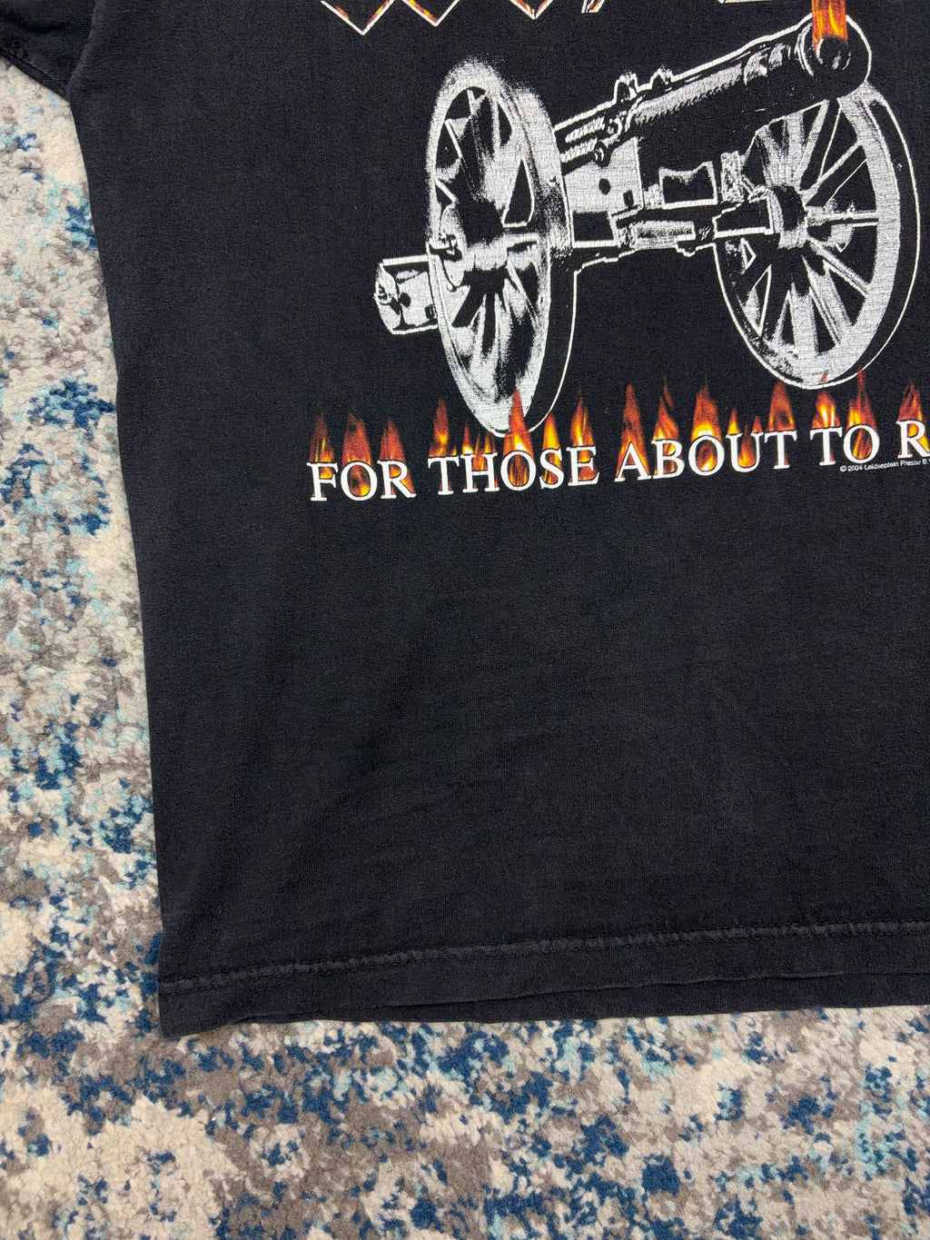Vintage 2004 AC/DC For Those About To Rock Logo Spellout Rock Music T-Shirt Size Large